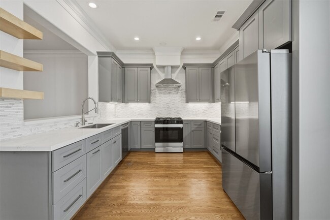 Building Photo - 6130 Hamman St