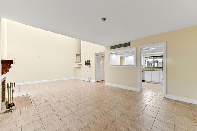 Building Photo - 1900 Presidential Way