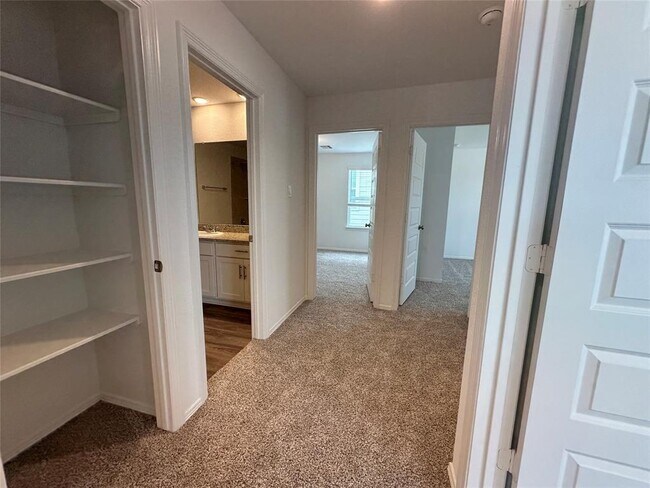 Building Photo - 25628 Microstar Wy
