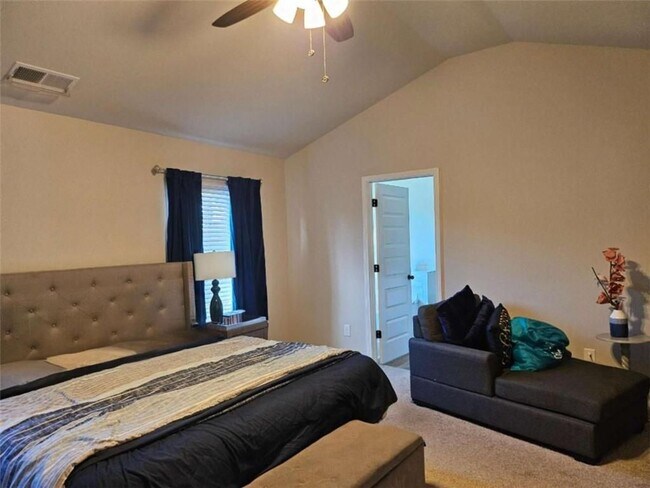 Building Photo - 4962 Zoya Ct