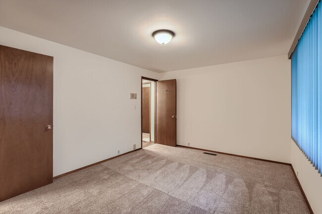 Building Photo - 3612 Strattford Ct