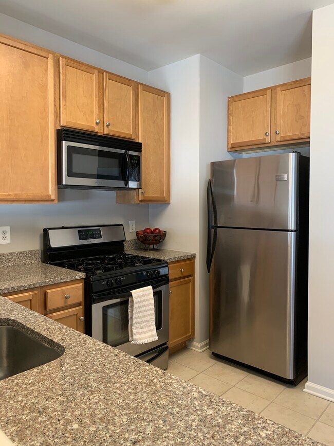 Building Photo - 113 Conover Terrace