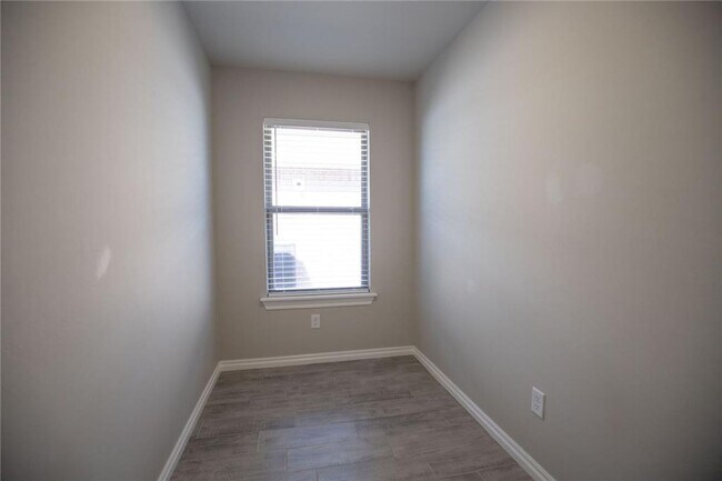 Building Photo - New Build + Norman Schools + Storm Shelter + 3 bedrooms