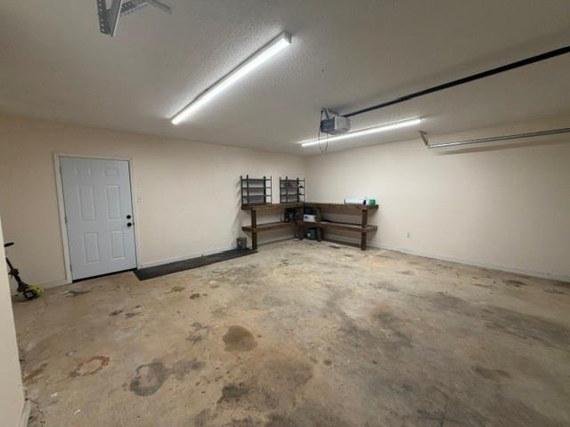 Building Photo - 2932 Lloyds Ln