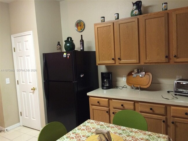 Building Photo - 2669 Mayaguana St