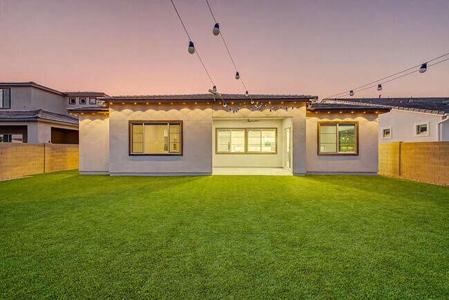 Building Photo - 1277 E Tonto Dr