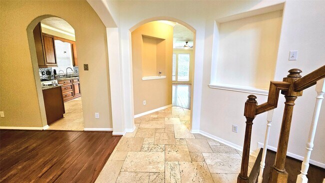 Building Photo - 3121 English Oaks Blvd