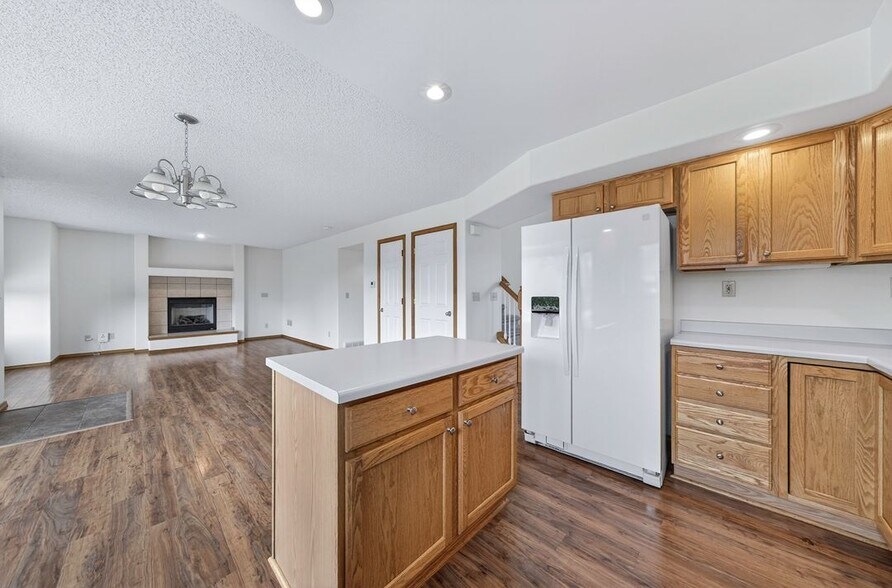 Building Photo - 5660 Many Springs Dr
