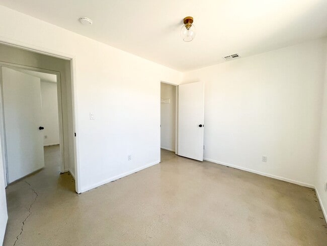 Building Photo - A Newly Remodeled 3 Bedroom