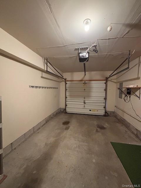 Building Photo - 35 Deer Crossing Dr