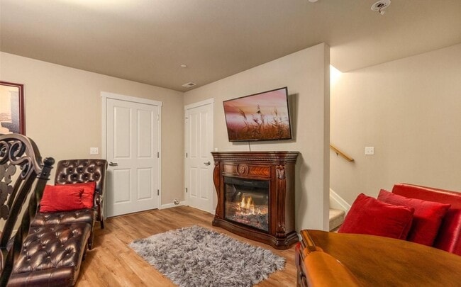 Building Photo - 4425 Briggs Dr SE