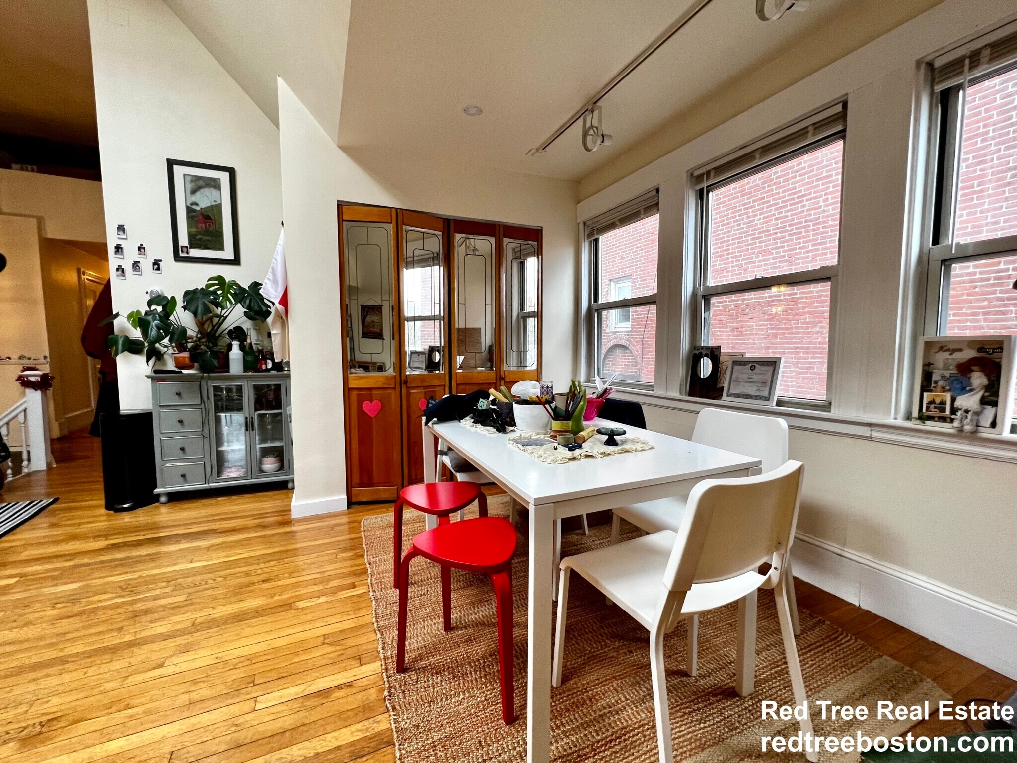 Building Photo - 1678 Beacon St