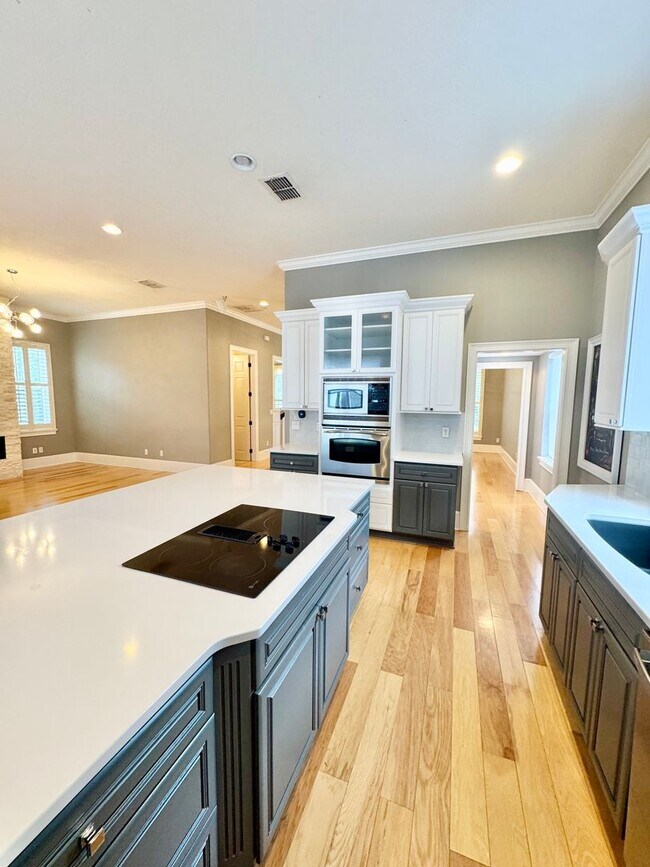 Building Photo - LUXURY RENTAL In Maitland - Winter Park Area 32751