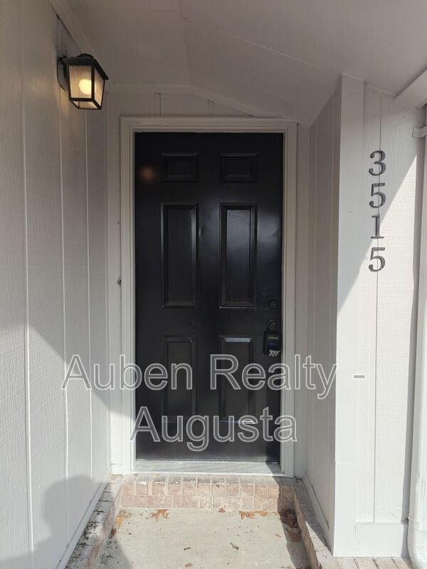 Building Photo - 3515 Biltmore Pl