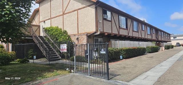 Building Photo - 465 4th Ave