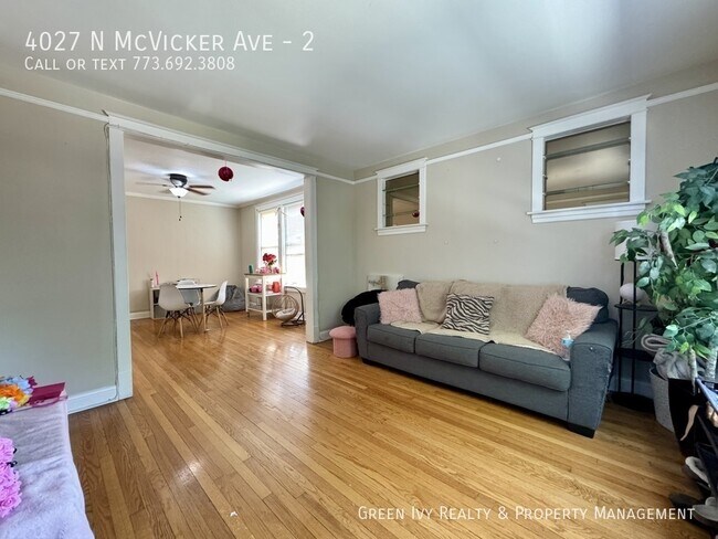 Building Photo - 4027 N McVicker Ave