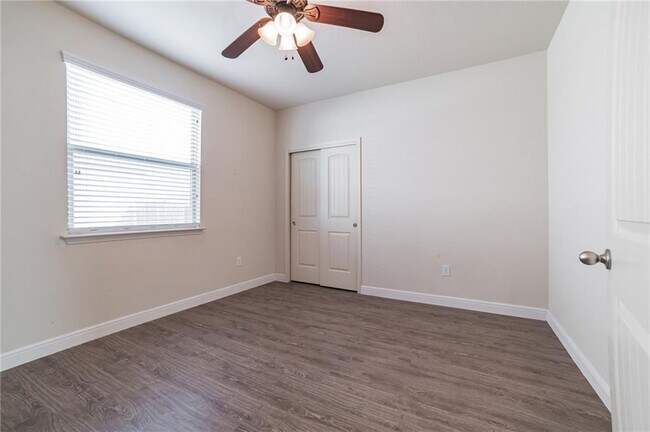 Building Photo - 308 Potters Peak Way