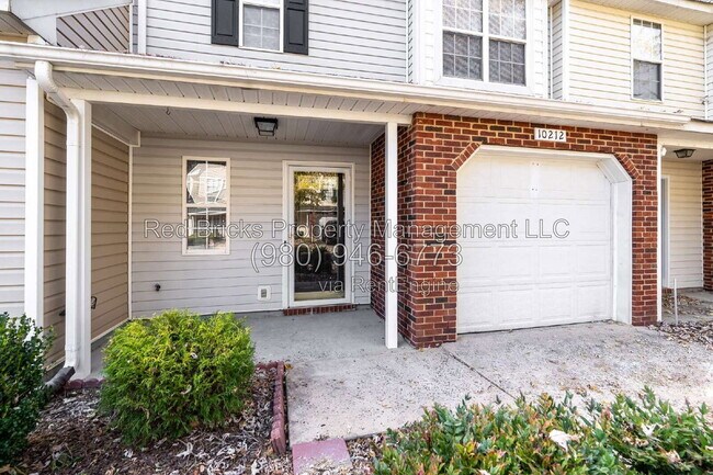 Building Photo - 10212 University Park Ln