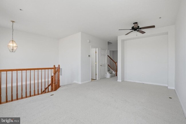 Building Photo - 886 Lowe Rd