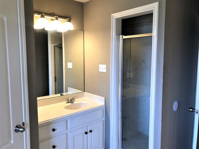 Building Photo - 5903 103rd St