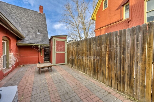 Building Photo - 1328 E 22nd Ave