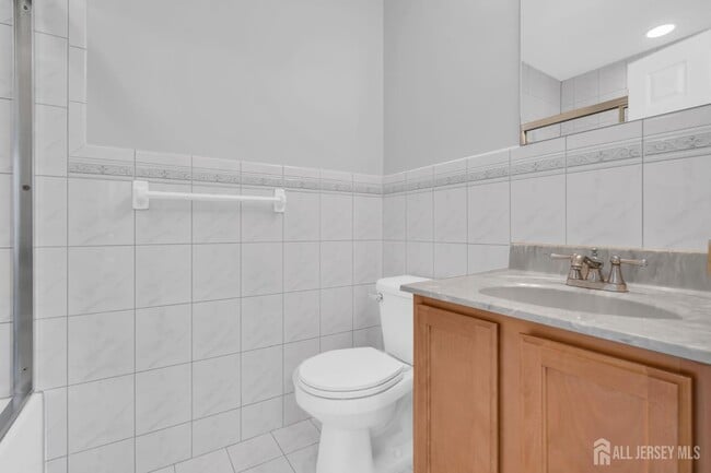 Building Photo - 129 Ademics Way