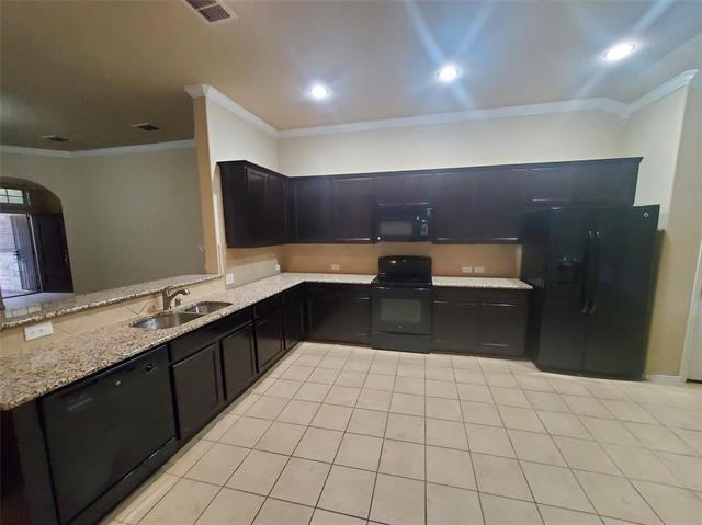 Building Photo - 612 Kiowa Dr