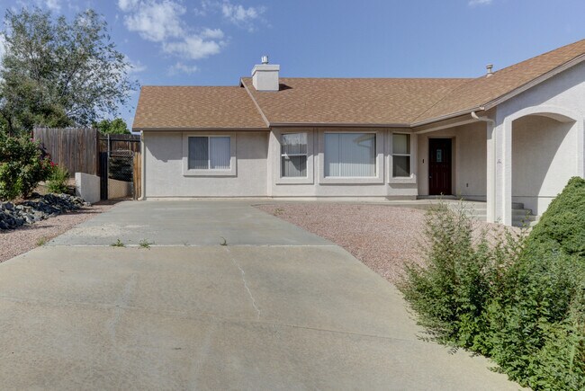 Building Photo - 8381 E Hopi Cir