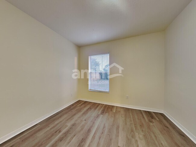 Building Photo - 11906 Timberhill Dr