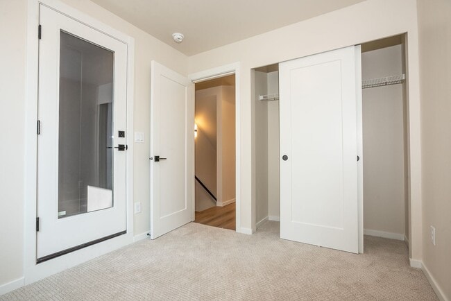 Building Photo - NEW CONSTRUCTION- MOVE- IN READY