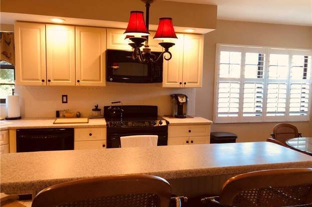 Building Photo - 16181 Fairway Woods Dr