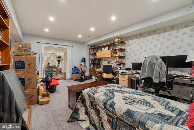 Building Photo - 219 S 18th St