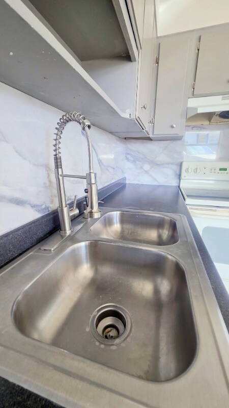 Building Photo - 12 3rd St