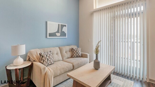 Building Photo - 1711 Caroline St