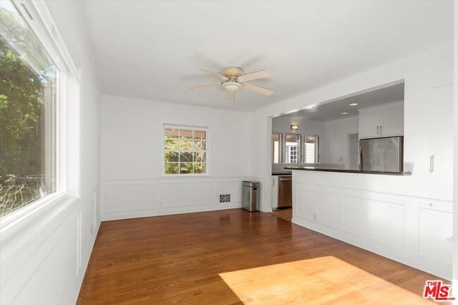 Building Photo - 2258 Moreno Dr