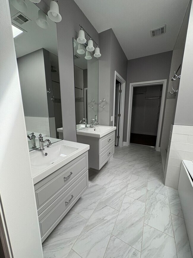 Building Photo - Welcome to your new home in the heart of Severance, CO!