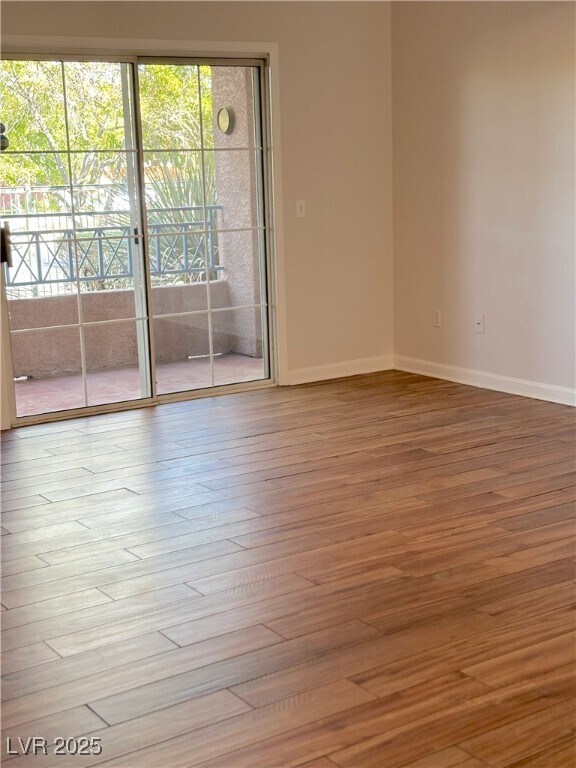 Building Photo - 300 Pine Haven St