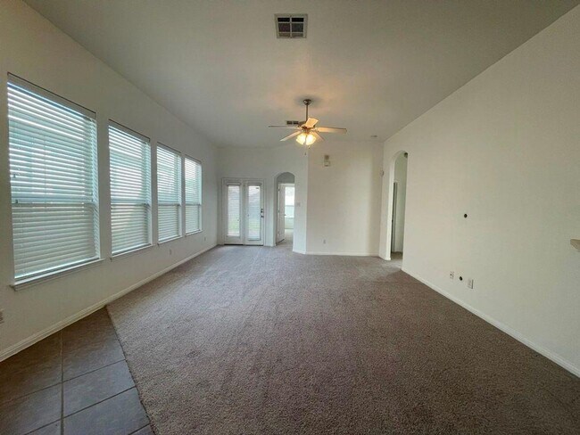 Building Photo - Nice home available in Brookside Subdivision!