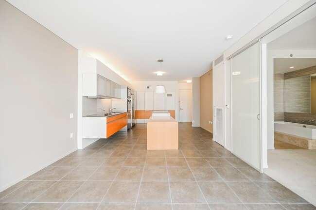 Building Photo - 1 bedroom in the heart of City Center on t...