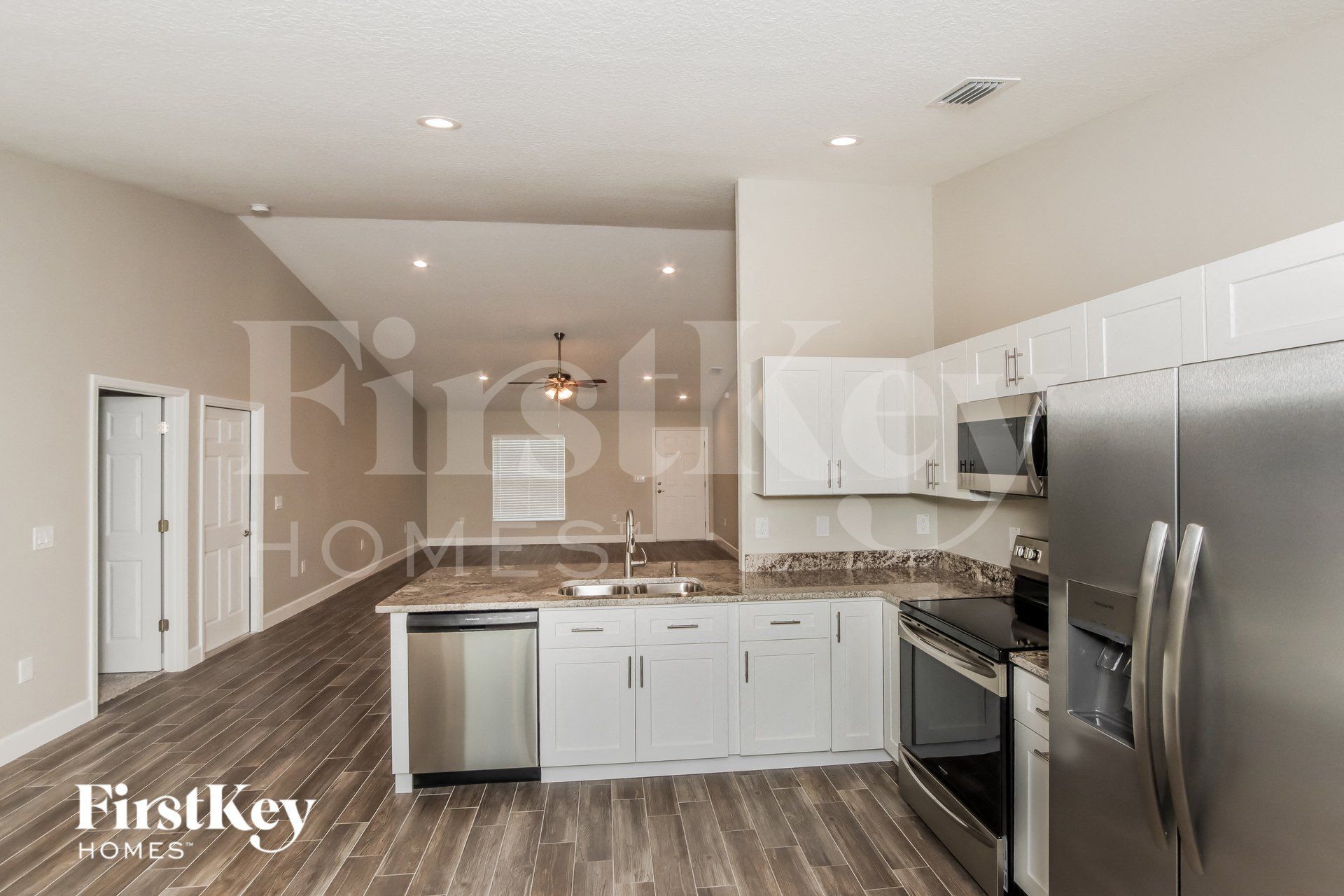 Building Photo - 918 Armstrong Rd SE