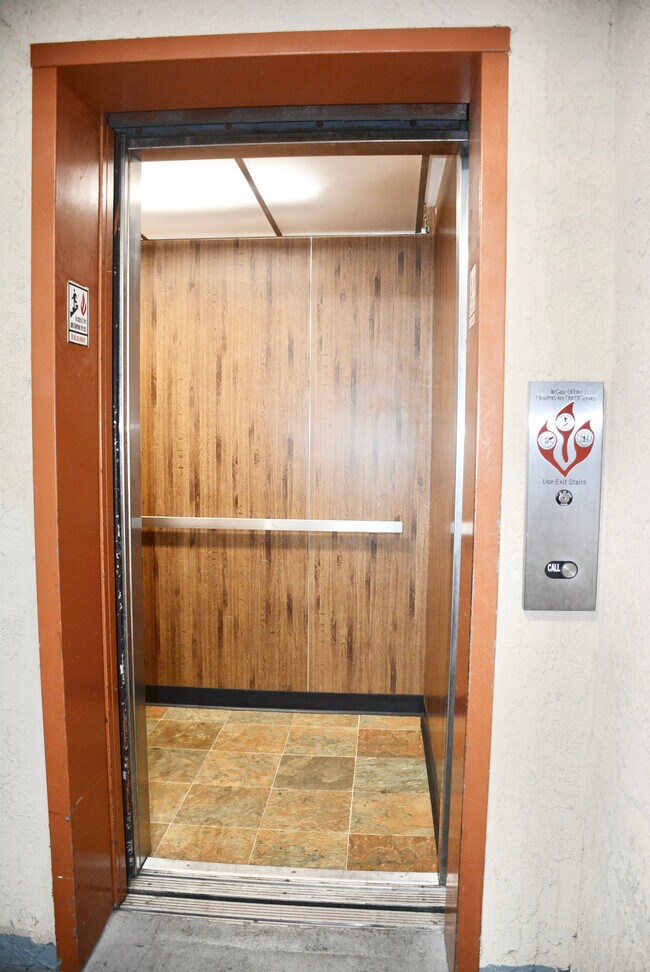 Building Photo - 2101 E 21ST St