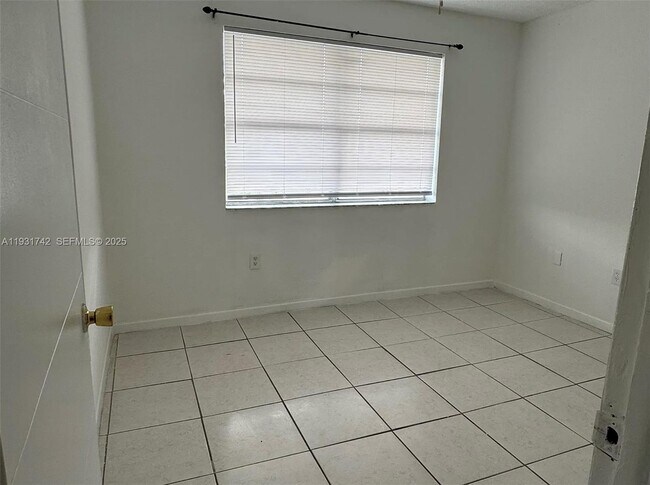 Building Photo - 301 NW 177th St