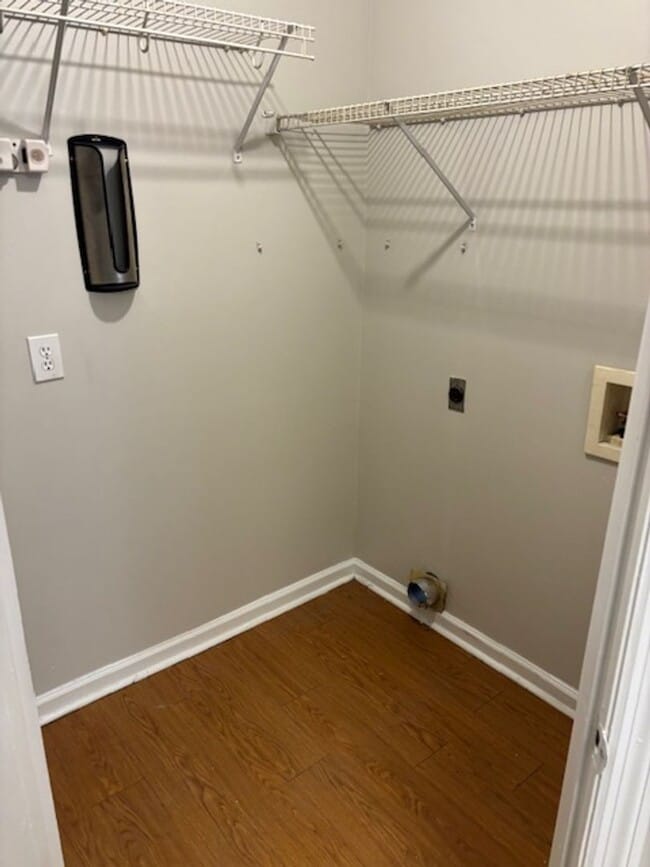 Building Photo - Your Next Home Awaits – Move-In Ready.