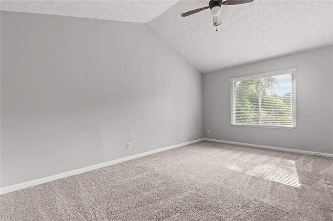Building Photo - 2979 Sentinel Cir