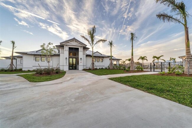 Building Photo - 14141 Heritage Landing Blvd