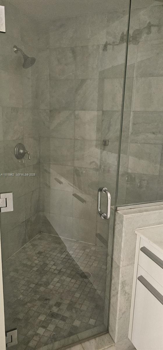 Building Photo - 1060 Brickell Ave