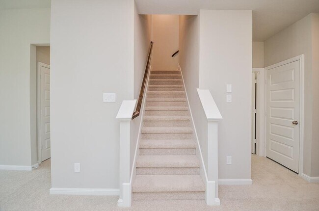 Building Photo - 17935 Alora Springs Trace