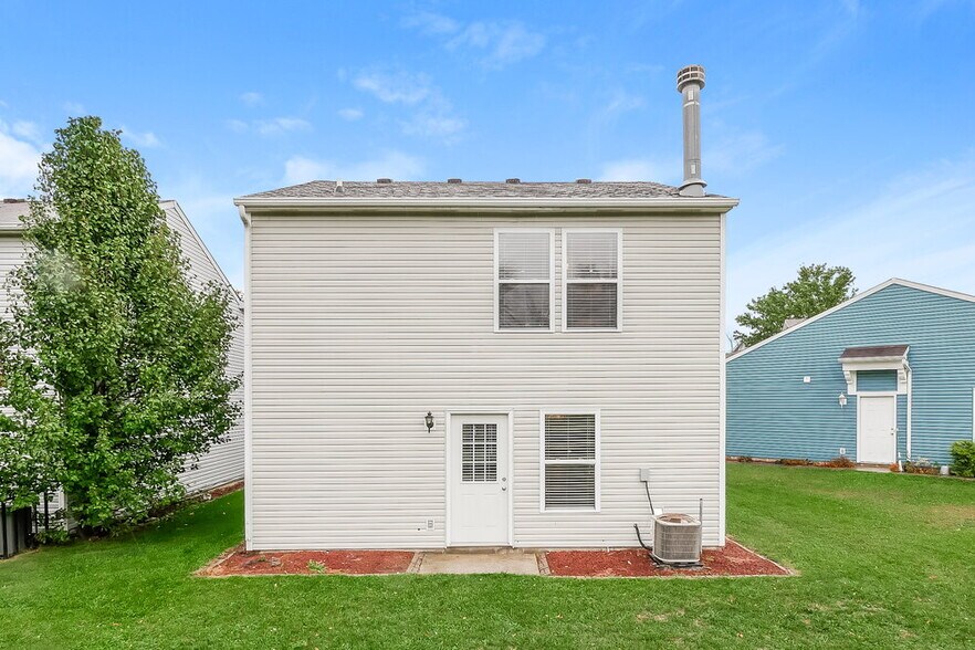 Building Photo - 613 Fern St
