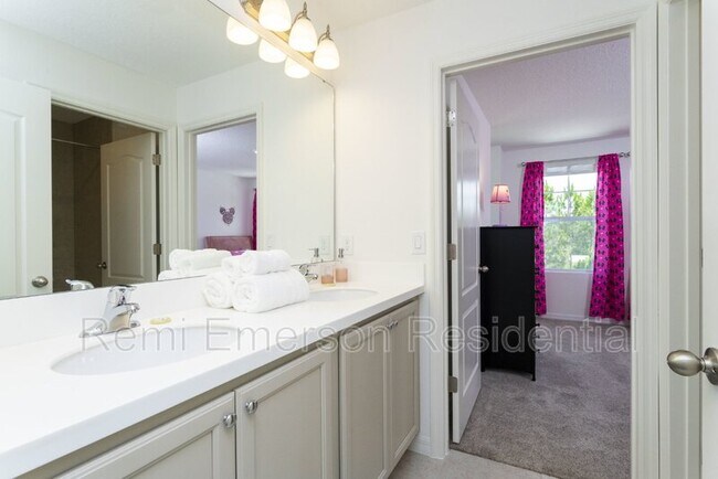 Building Photo - 624 Benoi Dr