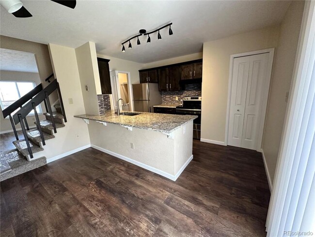 Building Photo - 5283 Wyandot St